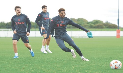 United, Spurs eye respite from domestic woes in Europa League United, Spurs eye respite from domestic woes in Europa League