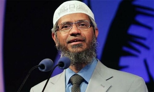 Zakir Naik arrives in Pakistan for month-long visit Zakir Naik arrives in Pakistan for month-long visit