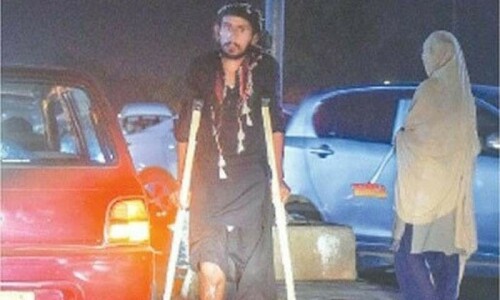 Crackdown on ‘professional beggars’ ordered in Karachi Crackdown on ‘professional beggars’ ordered in Karachi