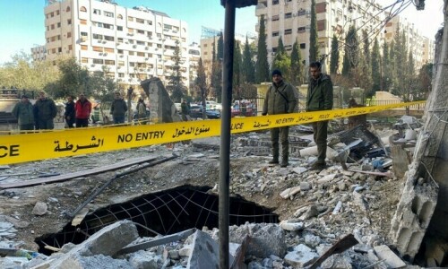 اسرائیلی فوج کا شام پر فضائی حملہ، خاتون صحافی سمیت 3 شہری شہید، 19 زخمی