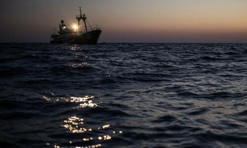 At least 150 people missing after boat capsizes in Nigeria