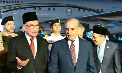 Malaysian PM arrives for three-day official visit Malaysian PM arrives for three-day official visit