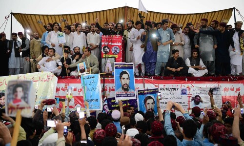 Police uproot PTM camp in Khyber, fire teargas shells at resisting workers Police uproot PTM camp in Khyber, fire teargas shells at resisting workers