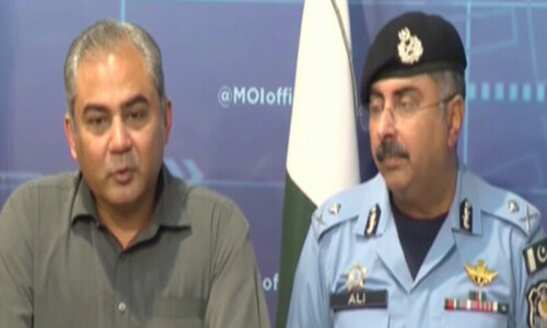 Interior minister warns PTI against Islamabad rally amid Malaysian PM&rsquo;s visit