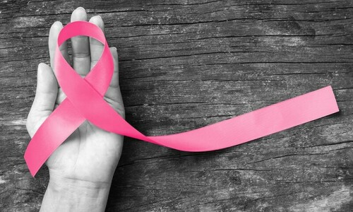 One in eight women in Pakistan affected by breast cancer: doctor One in eight women in Pakistan affected by breast cancer: doctor