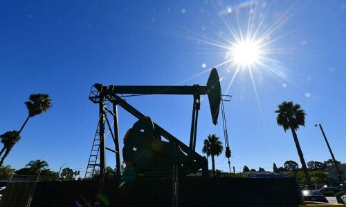 Oil extends gains on Mideast tensions Oil extends gains on Mideast tensions