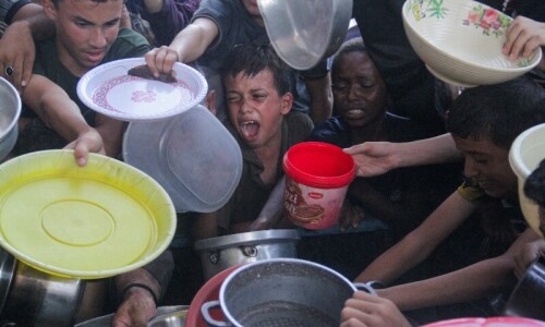 Israel ramps up Gaza shelling, blocks aid routes Israel ramps up Gaza shelling, blocks aid routes