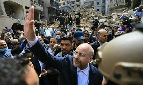 Fifth UN staffer hit, as Israel threatens to target ambulances