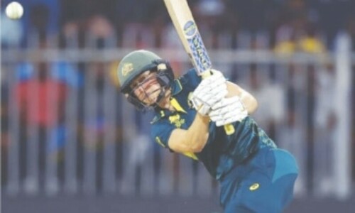 Australia edge India to reach Women’s T20 World Cup semi-finals Australia edge India to reach Women’s T20 World Cup semi-finals