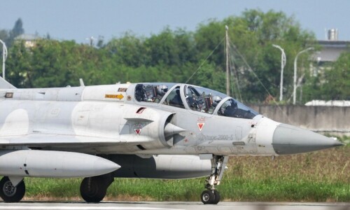 China military encircles Taiwan in &lsquo;warning&rsquo; drills