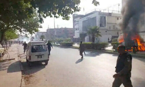 Over 250 arrested as protests against alleged Lahore rape spread to Rawalpindi Over 250 arrested as protests against alleged Lahore rape spread to Rawalpindi