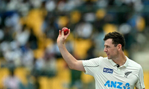 New Zealand on top after India bowled out for 46 in rain-hit Test New Zealand on top after India bowled out for 46 in rain-hit Test