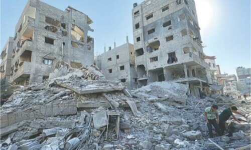 Israel intensifies its offensives in Gaza, Lebanon