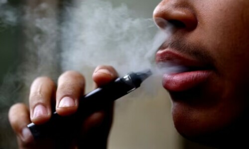 UK to ban disposable vapes from next year to crack down on teen use UK to ban disposable vapes from next year to crack down on teen use