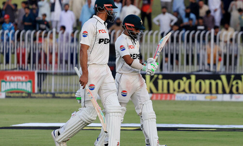 Pakistan 73-3, trail England by 194 after spinner Sajid shines in third Test in Pindi