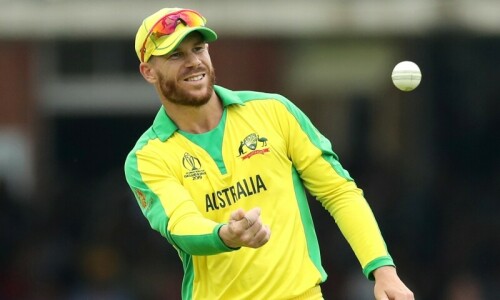 David Warner’s lifetime leadership ban lifted David Warner’s lifetime leadership ban lifted