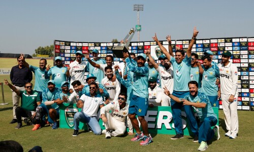 COMMENT: Thrilling feat &mdash; Pakistan cricket returns to form