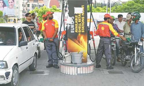 Fifth straight cut in petrol, diesel prices