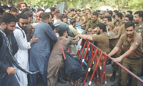 Visually-impaired protesters, cops injured in clashes on The Mall