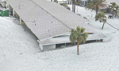 2.5m businesses, households without power  in Florida