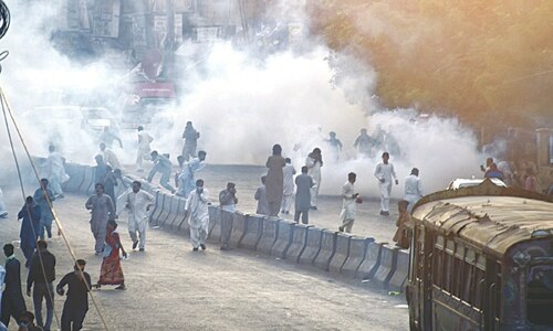 PTI protests tepid amid &lsquo;no show&rsquo; from leaders