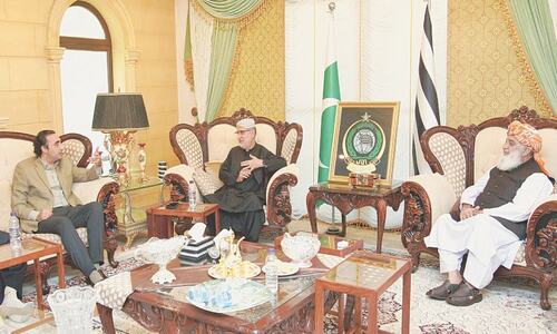 PTI will not vote on tweaks without Imran’s approval PTI will not vote on tweaks without Imran’s approval