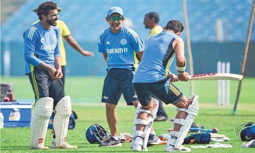 Gambhir backs struggling Rahul, New Zealand brace for trial by spin
