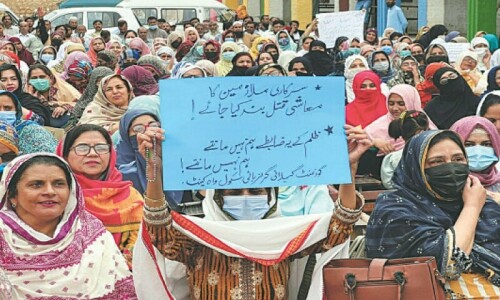 Over 5,000 community schoolteachers in KP without salary for eight months Over 5,000 community schoolteachers in KP without salary for eight months