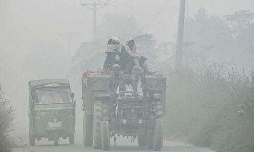 Punjab govt orders school closures, shift to online education amid deathly smog Punjab govt orders school closures, shift to online education amid deathly smog
