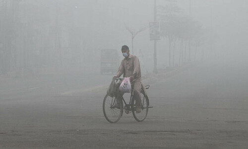 Six killed in smog-linked road accidents in Punjab
