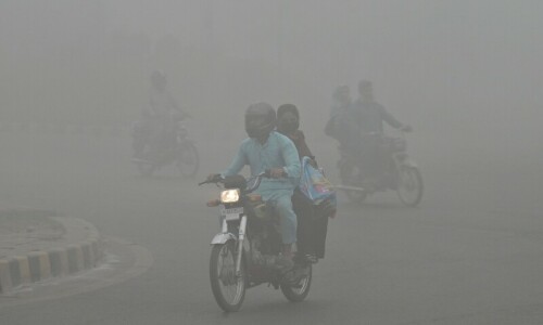 Punjab govt orders closure of all schools as province tackles hazardous air quality