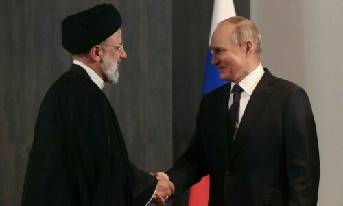 Iran, Russia link bank card systems to counter sanctions