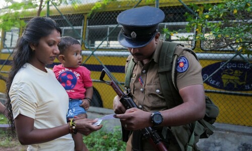 Sri Lankans vote with issues of welfare, economic reforms at stake Sri Lankans vote with issues of welfare, economic reforms at stake