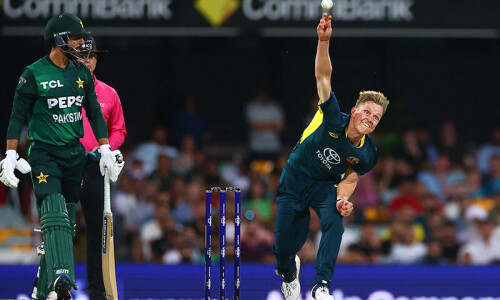 Australia dominates Pakistan in truncated T20I series-opener Australia dominates Pakistan in truncated T20I series-opener