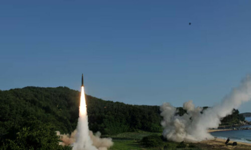 Kremlin says US President Biden &lsquo;fuelling&rsquo; tensions with Kyiv missile decision