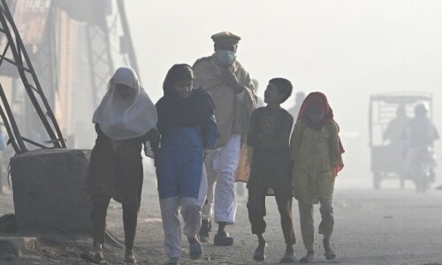 Barring Lahore and Multan divisions, Punjab orders schools to reopen citing &lsquo;improved&rsquo; air quality