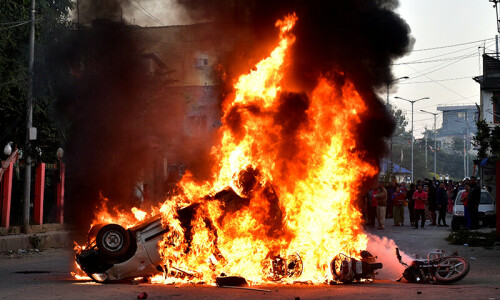 India to send 5,000 extra troops to quell Manipur unrest India to send 5,000 extra troops to quell Manipur unrest