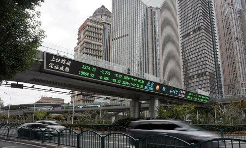 World stocks edge higher, oil falls World stocks edge higher, oil falls