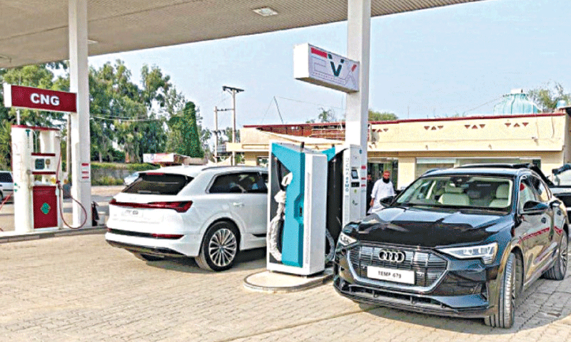 Fresh policy to transition 30pc vehicles to electric by 2030