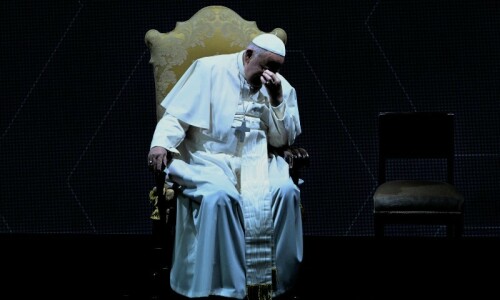 Pope asks to be buried in simple wooden casket Pope asks to be buried in simple wooden casket