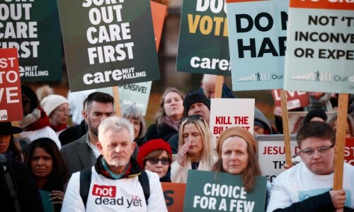 British MPs support bill on assisted dying British MPs support bill on assisted dying