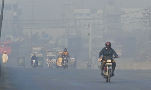 Govt declares &lsquo;smog calamity&rsquo; across Punjab