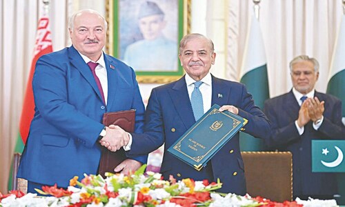 Pakistan, Belarus sign 3-year roadmap to boost economic ties
