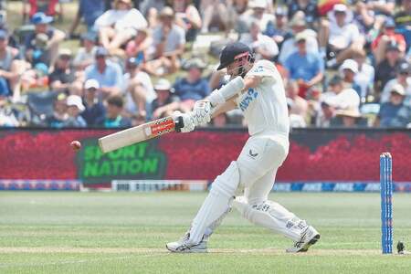 Williamson denied ton as England fight back in first Test