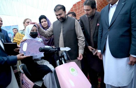 &lsquo;Scooty&rsquo; scheme launched for female students in Balochistan