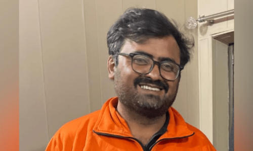 Journalist Shakir Mehmood Awan returns home after ‘disappearance’ Journalist Shakir Mehmood Awan returns home after ‘disappearance’