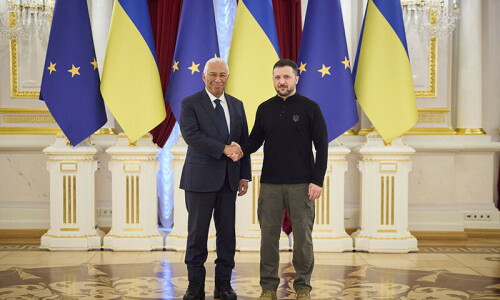Zelensky urges Biden to rally support for Ukraine’s Nato membership Zelensky urges Biden to rally support for Ukraine’s Nato membership