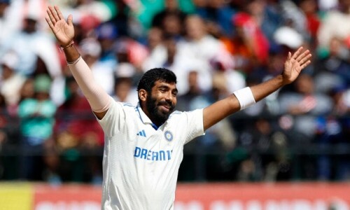 Bumrah &lsquo;one of greatest fast bowlers ever&rsquo;, says Travis Head