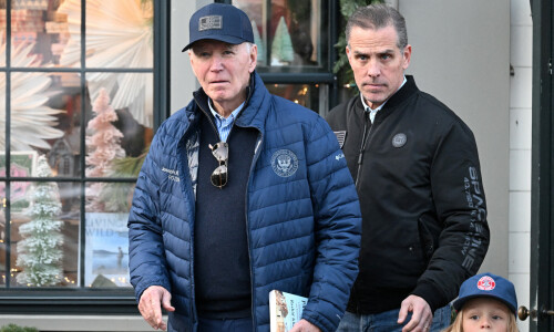 White House defends Biden pardoning son as criticism mounts White House defends Biden pardoning son as criticism mounts