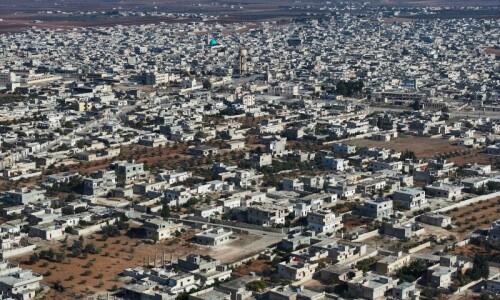 Syrian rebels advance close to Hama city, piling pressure on Assad and his allies